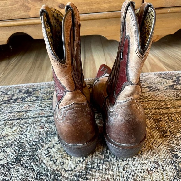 Vintage Leather Embroidered Cowboy Western Boots in Burgundy/Taupe - 10 - Picture 5 of 6